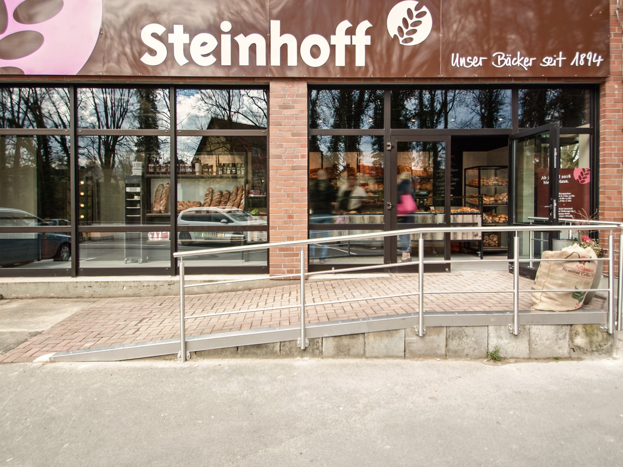 HBplus-Ladenbau-Bäckerei-Café-Café-Steinhoff-3