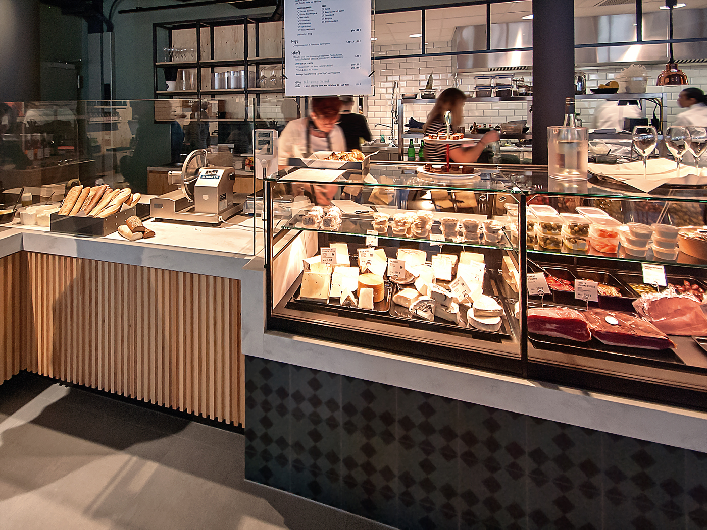 HBplus-Ladenbau-Gastronomie-Bistro-Savvy-Nosh-5