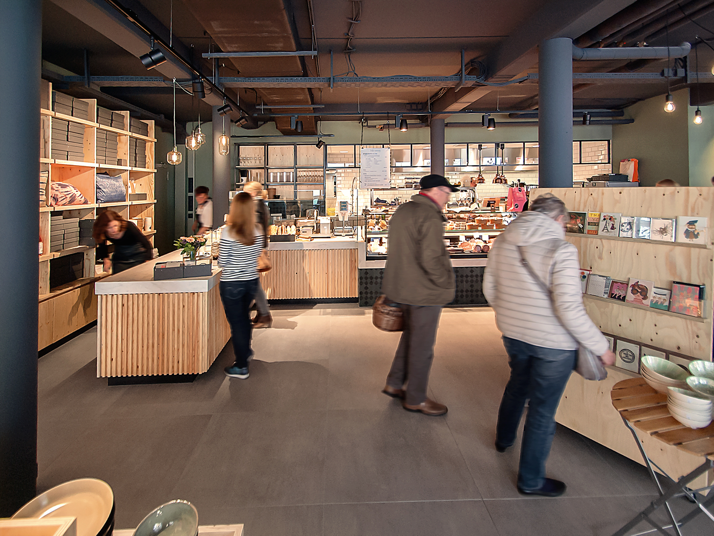 HBplus-Ladenbau-Gastronomie-Bistro-Savvy-Nosh-6
