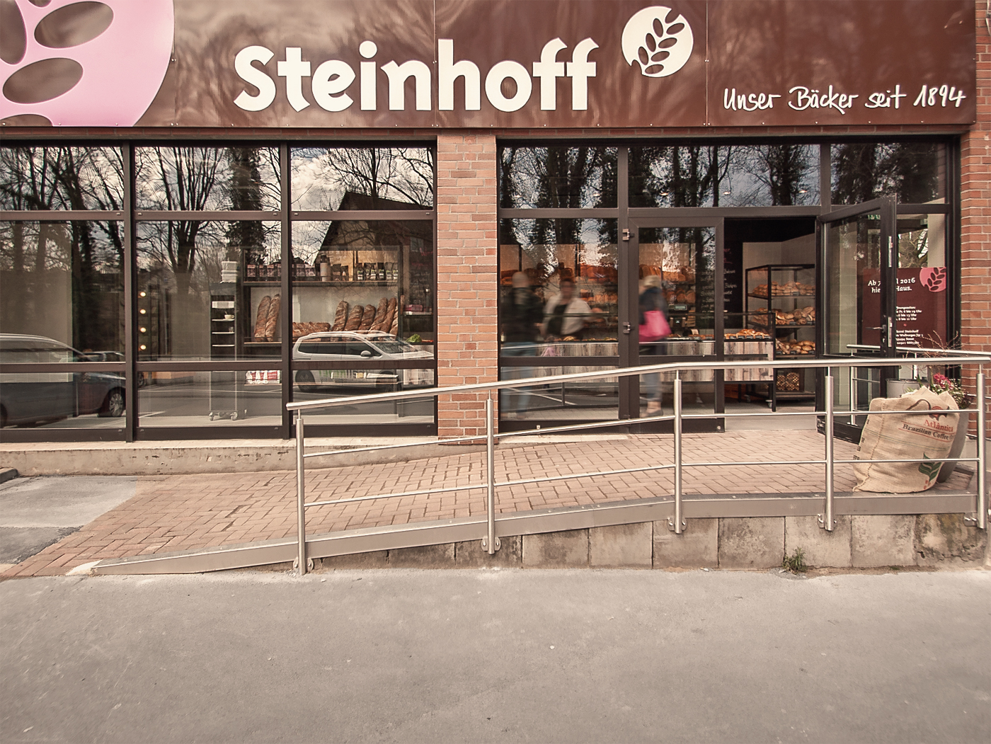 HBplus-Ladenbau-Bäckerei-Café-Café-Steinhoff-3