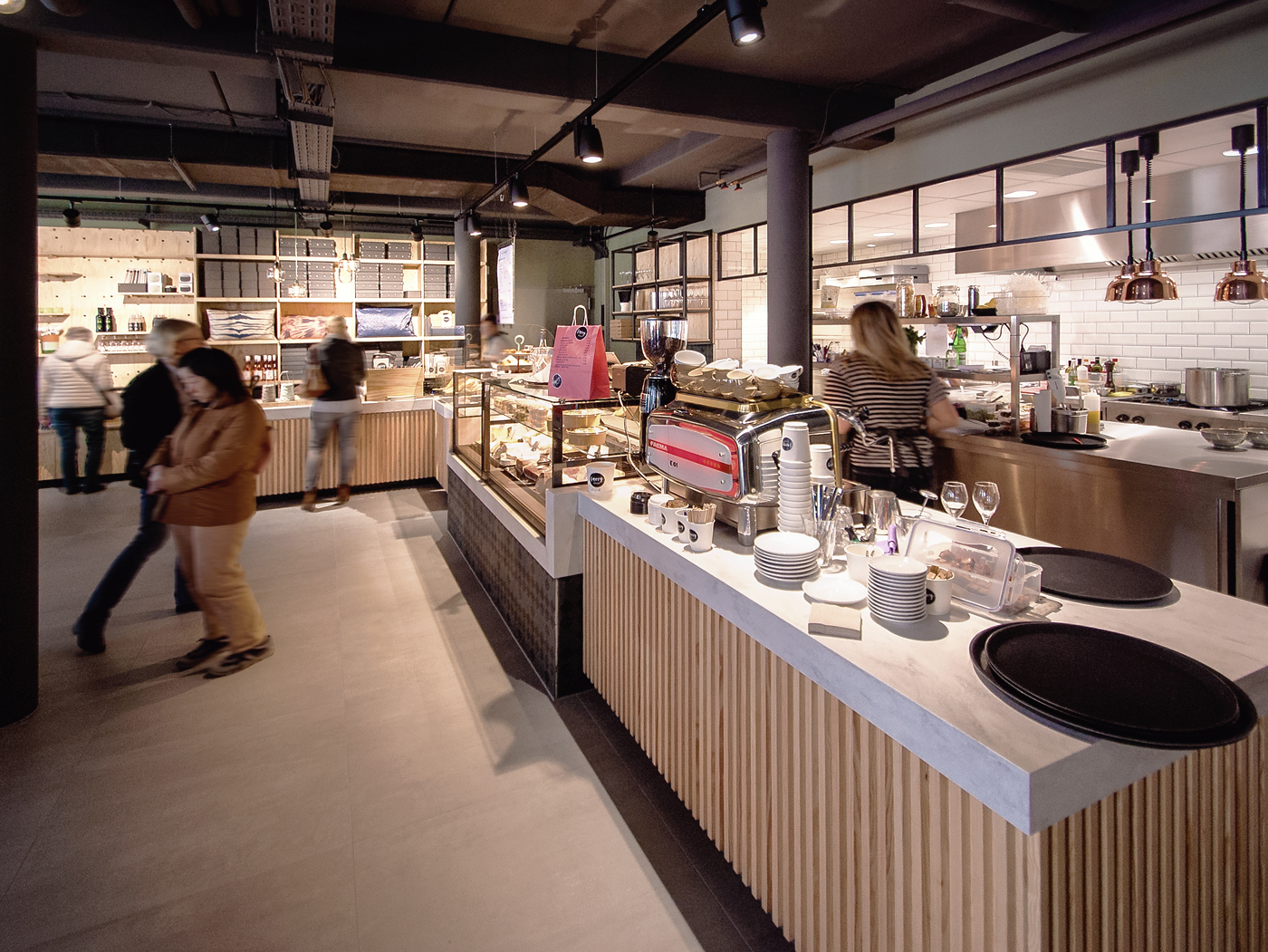 hbplus.-Ladenbau-Gastronomie-Bistro-Savvy-Nosh-1
