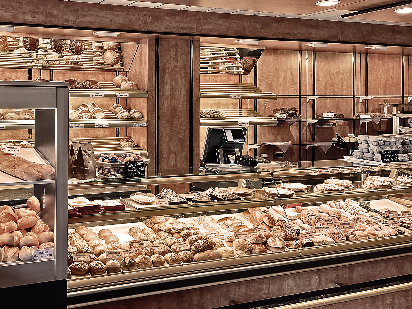 HBplus-Ladenbau-Bäckerei-Facelift-Vorher HBplus-Ladenbau-Bäckerei-Facelift-Vorher