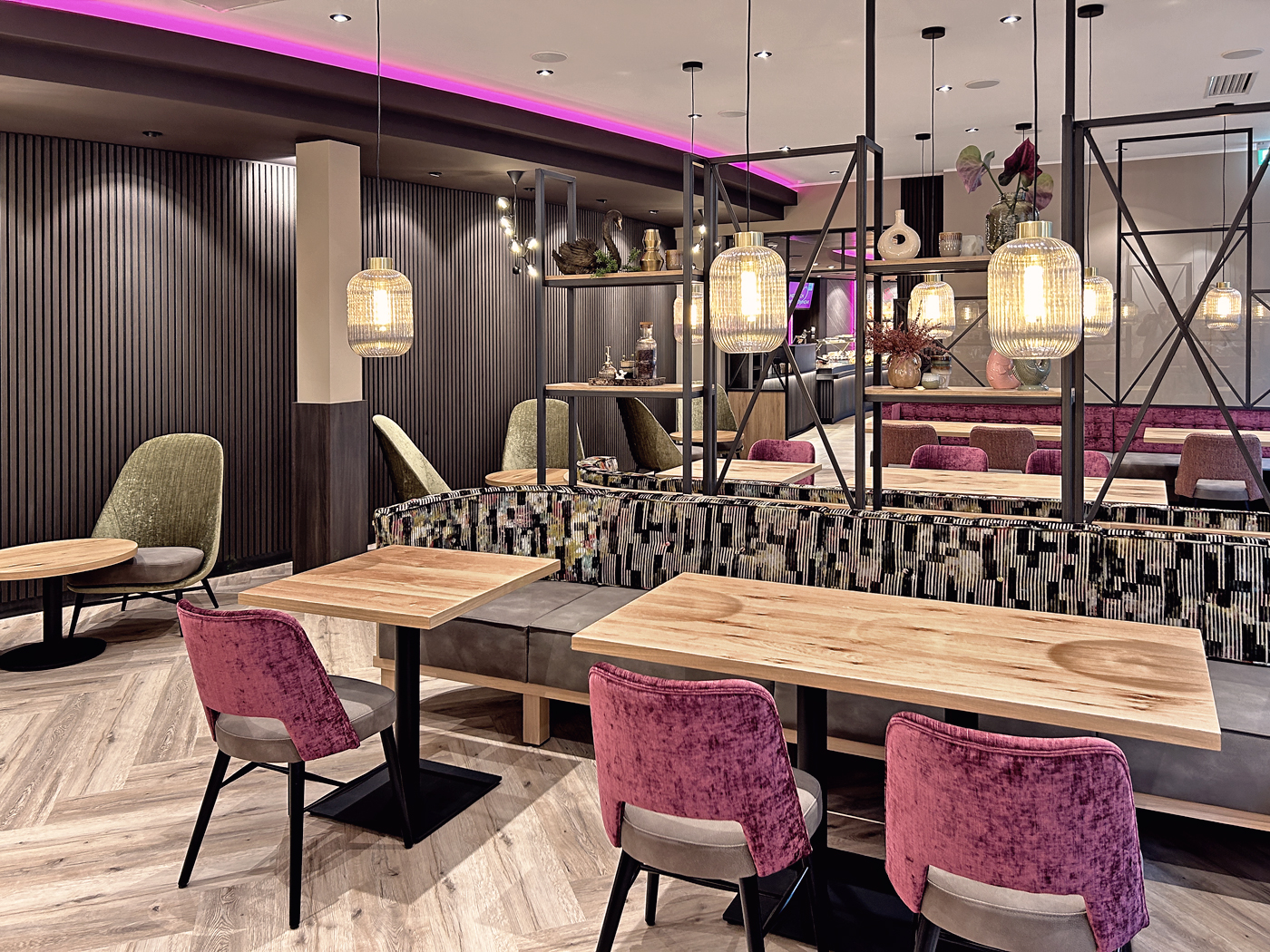 hbplus.-Ladenbau-Bäckerei-Konditorei-Café-Heicks-4
