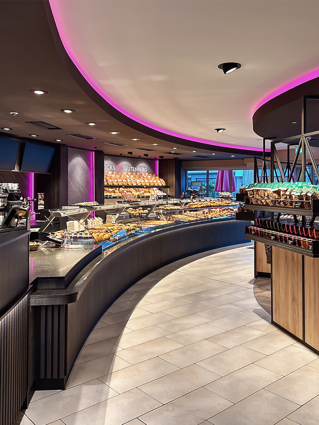 hbplus.-Ladenbau-Bäckerei-Konditorei-Café-Heicks-Nachher hbplus.-Ladenbau-Bäckerei-Konditorei-Café-Heicks-Nachher